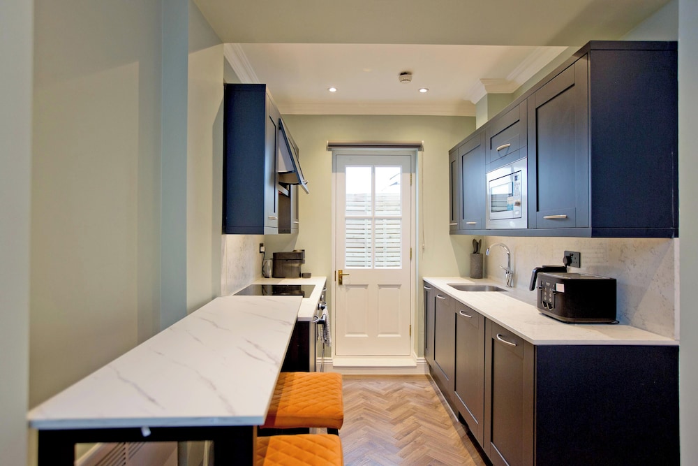 Imperial York Street Apartments