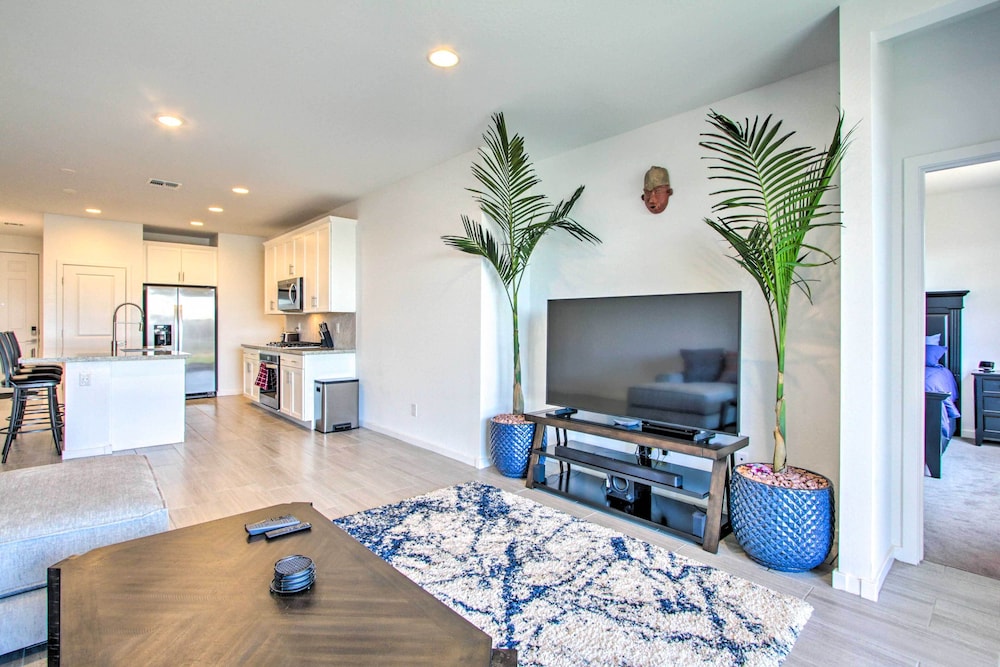 Surprise Vacation Home w/ Pool Access Near Golfing view 2