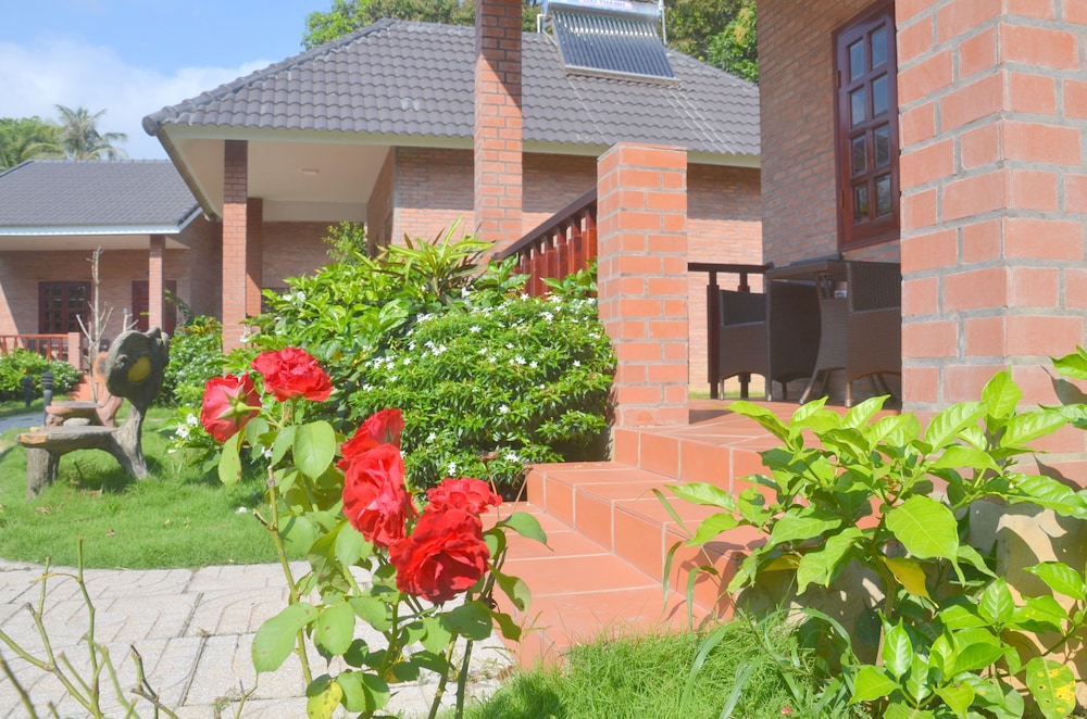Rum Bungalow Resort Phu Quoc