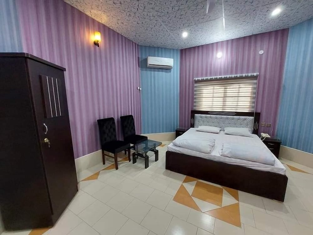 Taj Mahal Guest House view 4