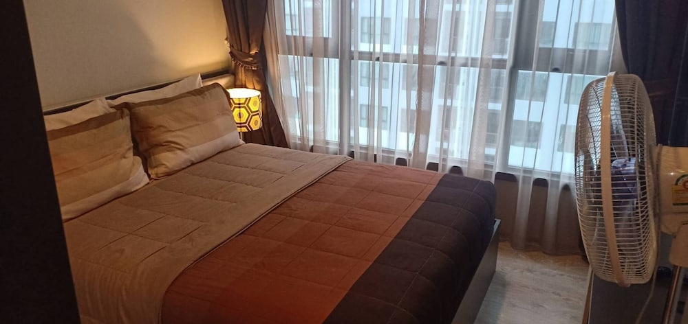 The Base Central Pattaya - 1 bdr Condo With Pool