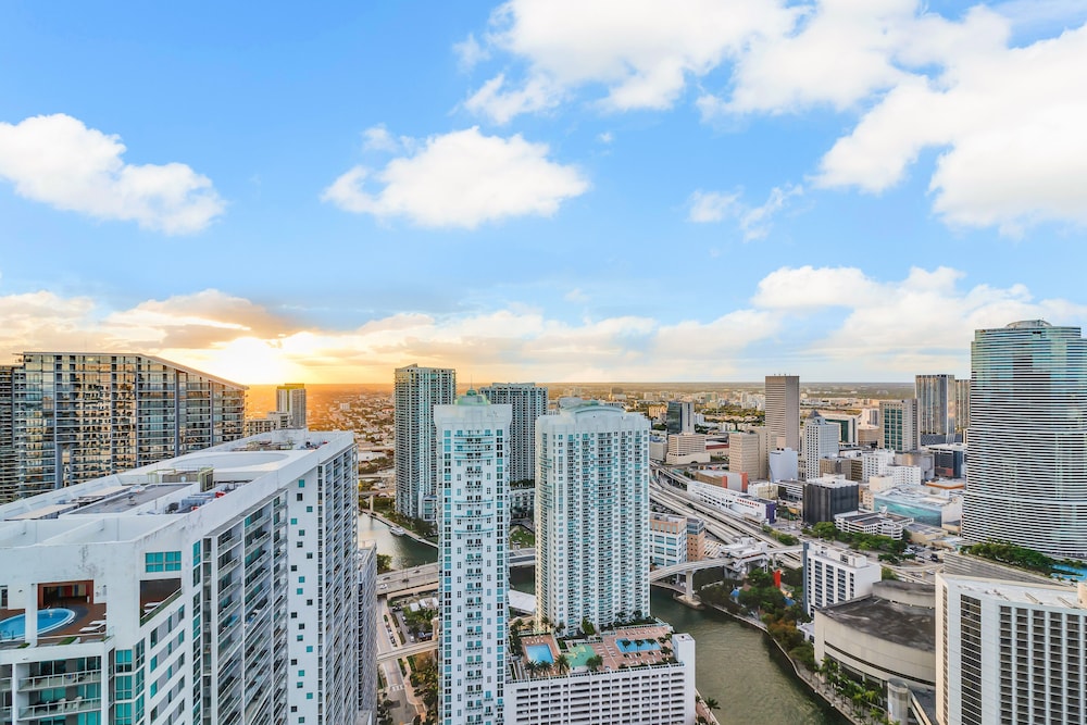 Majestic PH in Brickell-Top Amenities