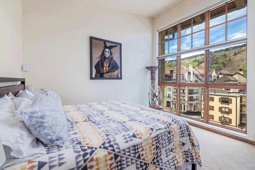 Landmark Vail - Charming Condo for 8 with Resort-style Amenities