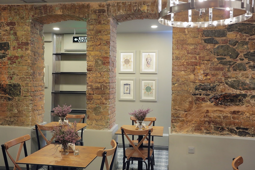 Ferman Pera - Image 75