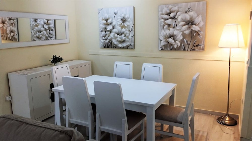 Standard 2 Bedroom Apartment F-3