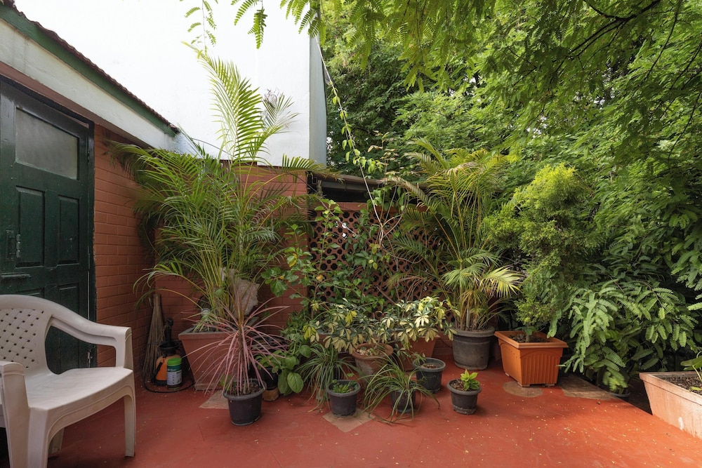 Casa Bianca by Red Olivenr Taj MG Roadpvt Garden