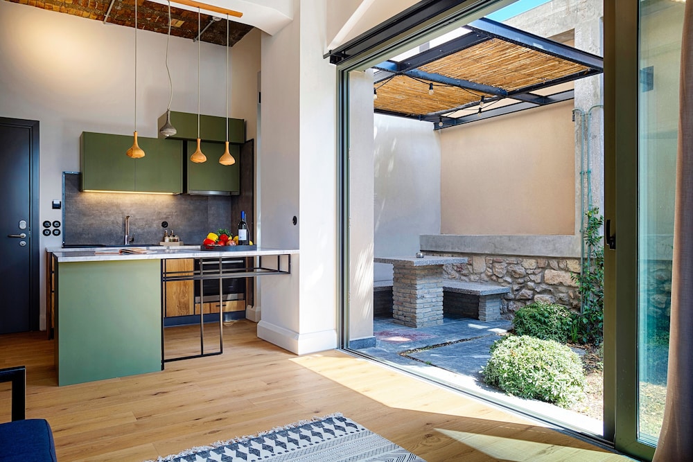 The Foundry Suites