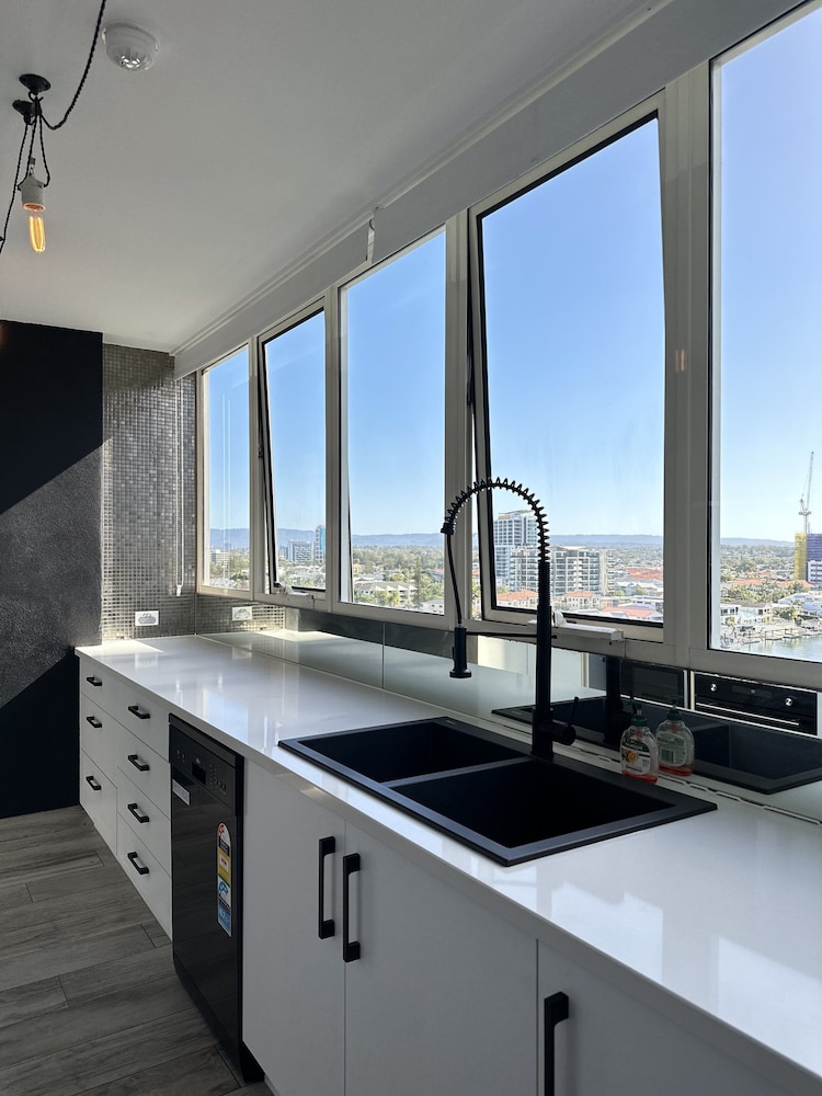 Surfers Paradise Vacations - Condor Ocean View Apartments managed by Gold Coast Premium - Property Image 50