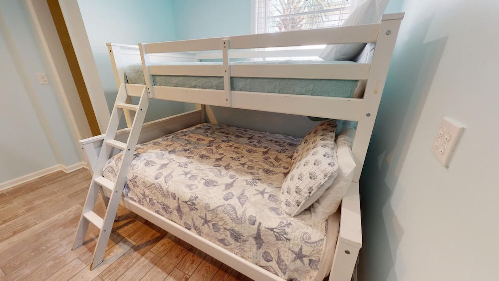 The Island Star by Tybee Vacation Rentals