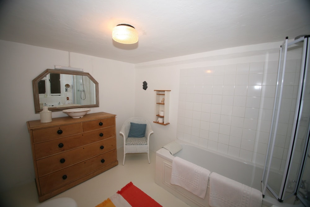 Photo 46