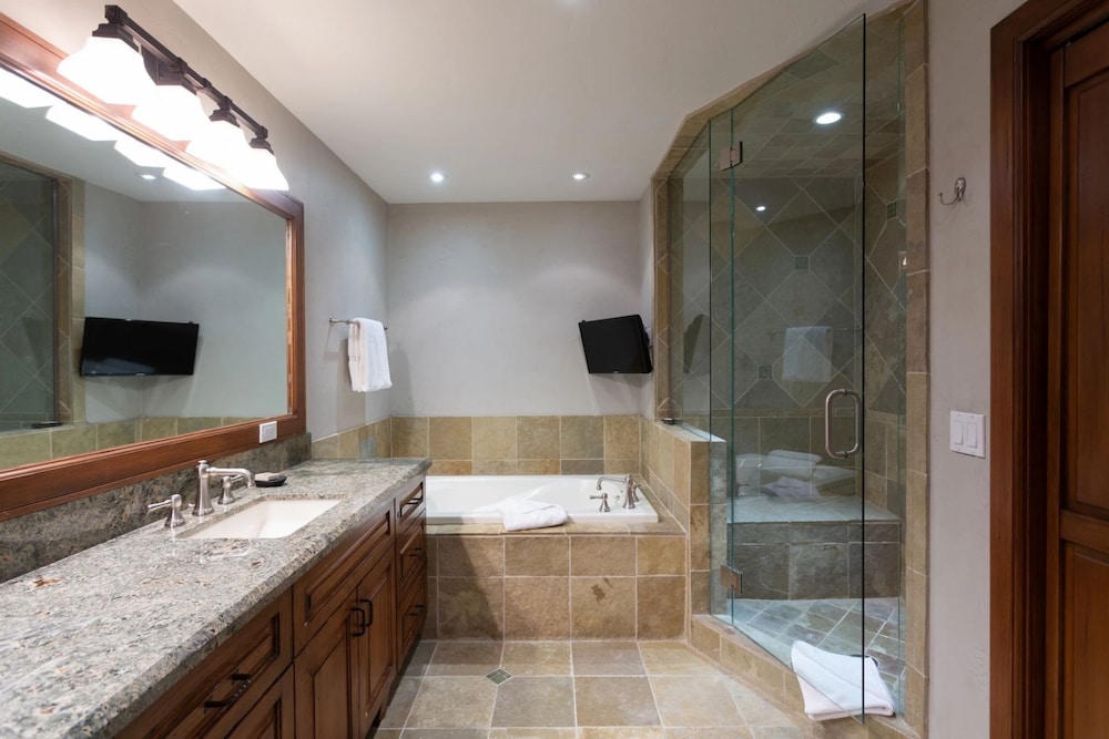 Stag Lodge at Deer Valley Resort - Four Bedroom Residence with Spa #33 4 Condo