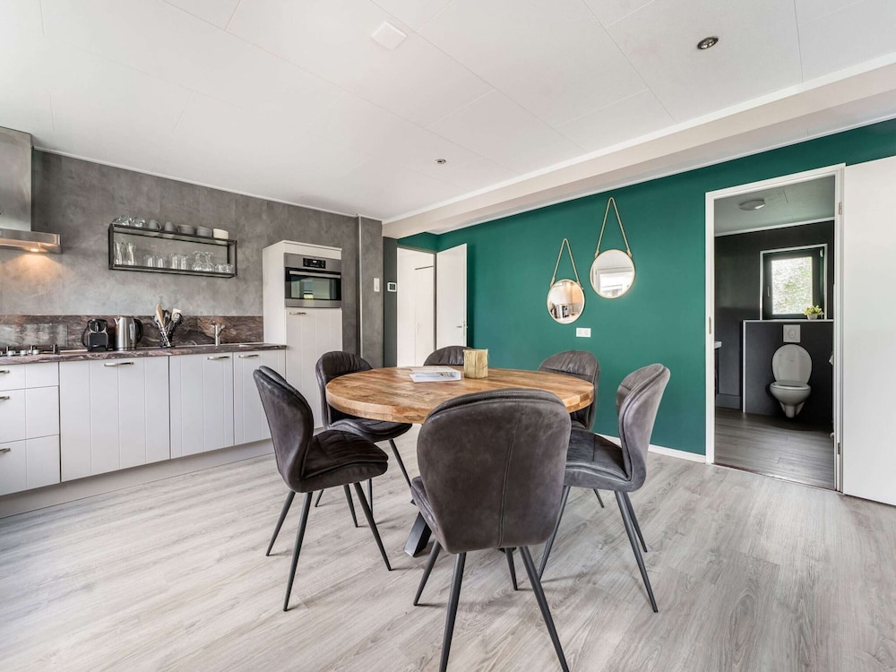 Charming Holiday Home in Kaatsheuvel Near Efteling