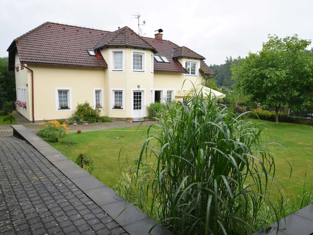 Tasteful Villa in Zernov With Private Pool
