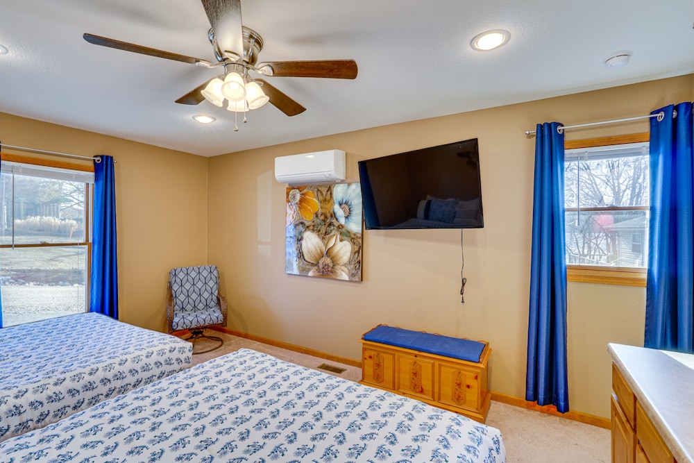 Retreat w/ Dock & Views in Lake of the Ozarks