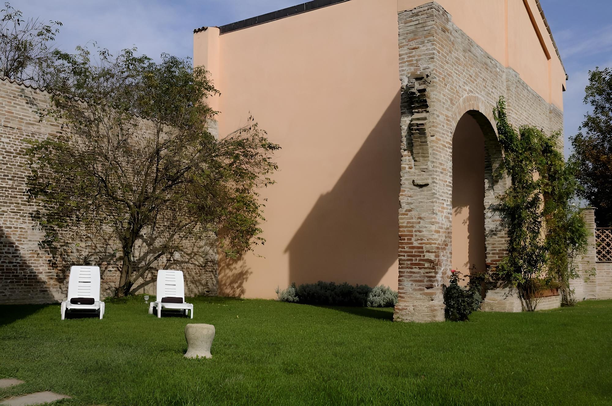 Photo 31