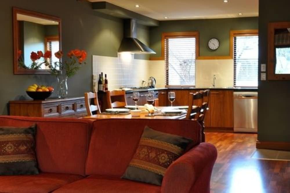 Luxury on Lansdown