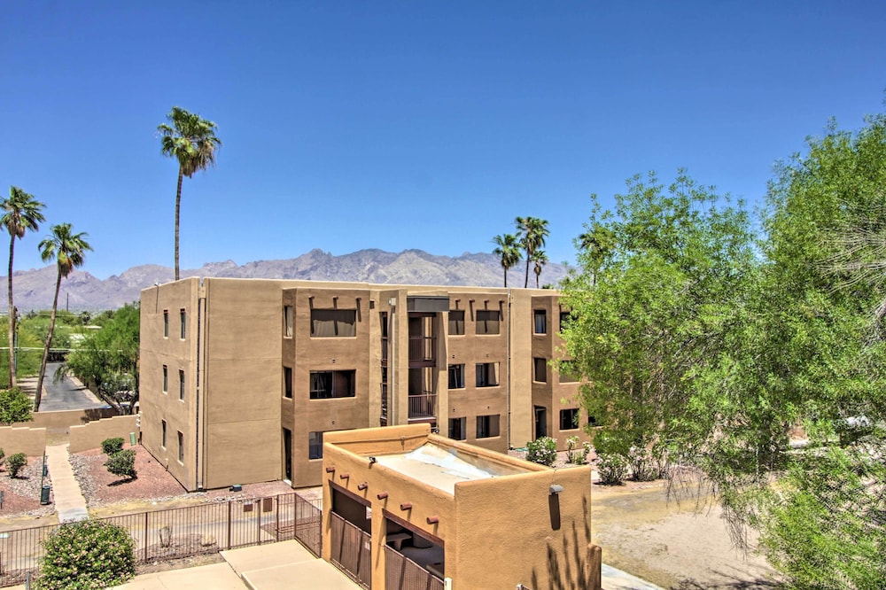 'tucson Sunny Spot' w/ Pool & Hot Tub Access! view 5