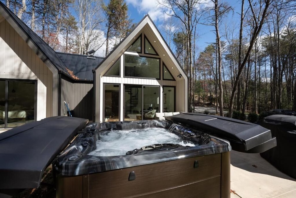 Luxury Home - The Bungalow