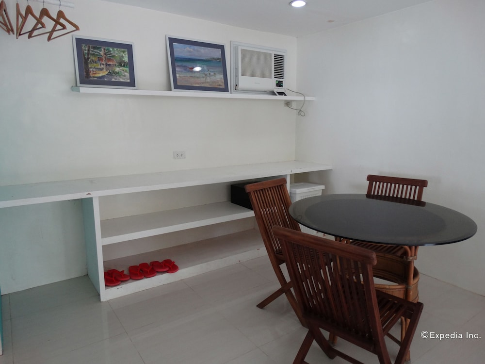 Momo Beach House