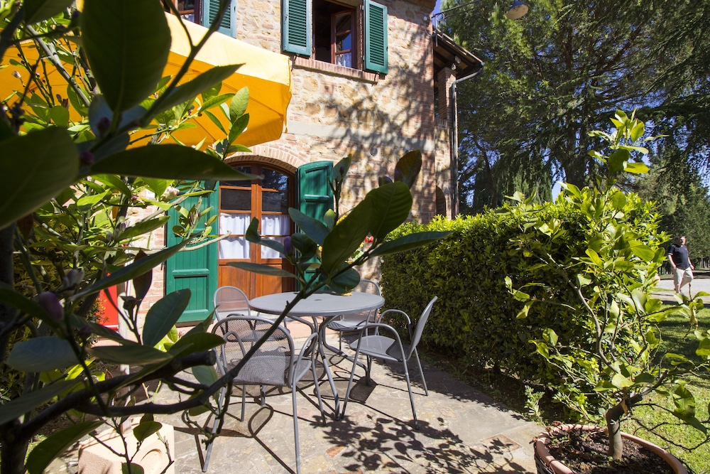 Borgo Il Poggio Agriturismo