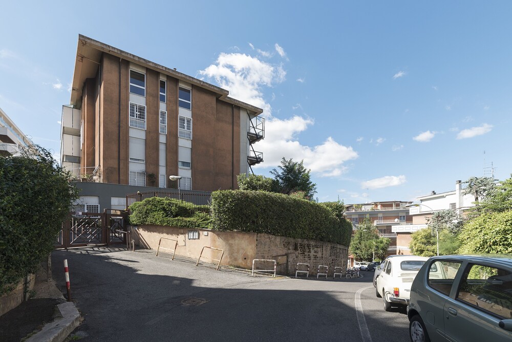 San Pietro Exclusive Panoramic Flat