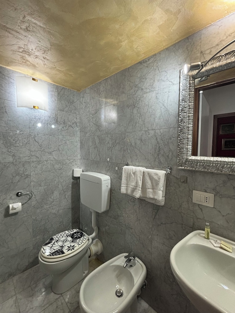 You & Me Corporation Home Verona Centro