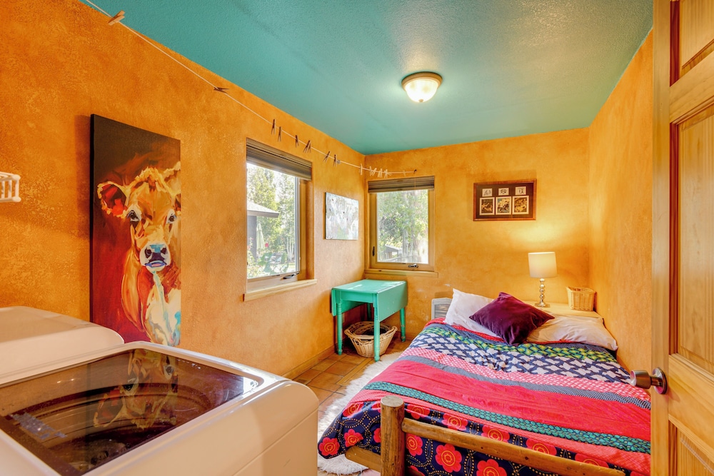 Bike, Hike & Ski: Artsy Steamboat Springs Retreat!