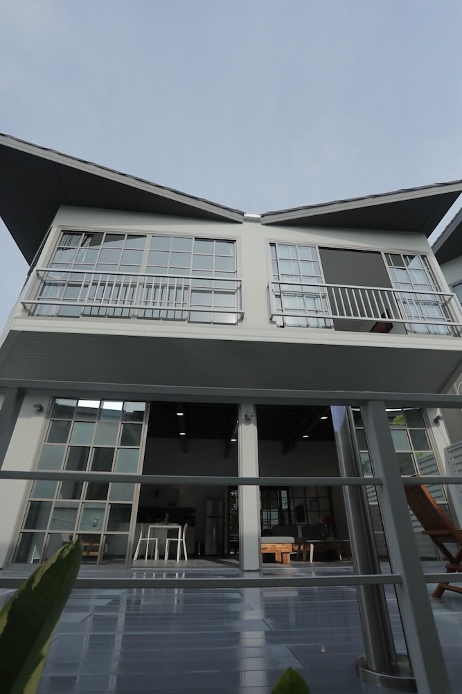 Choengmon Holidays Villas Park view 5