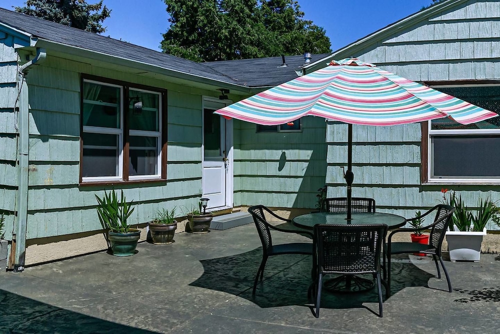 Madi's Place Guest House - Property Image 10