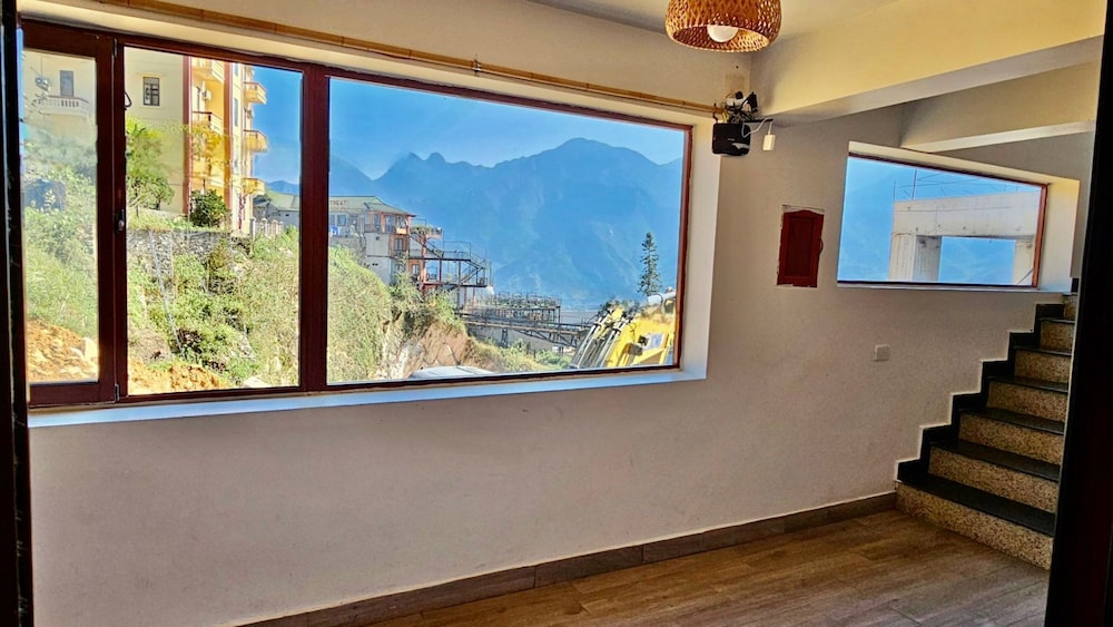 D Home sapa