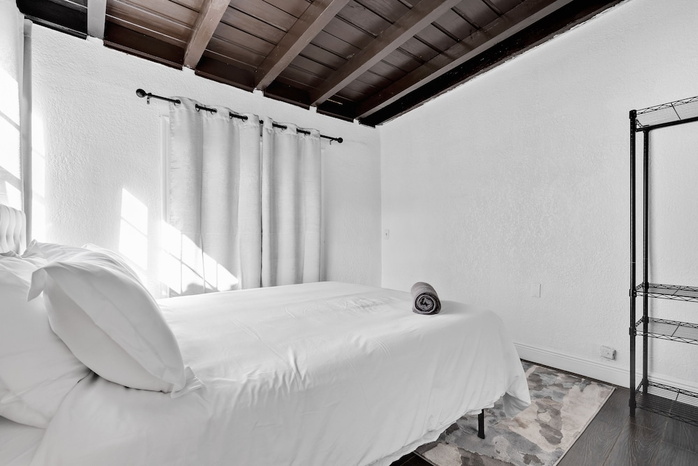 Casa Sofia 4 Bedroom Luxury Home & Pool photo 5