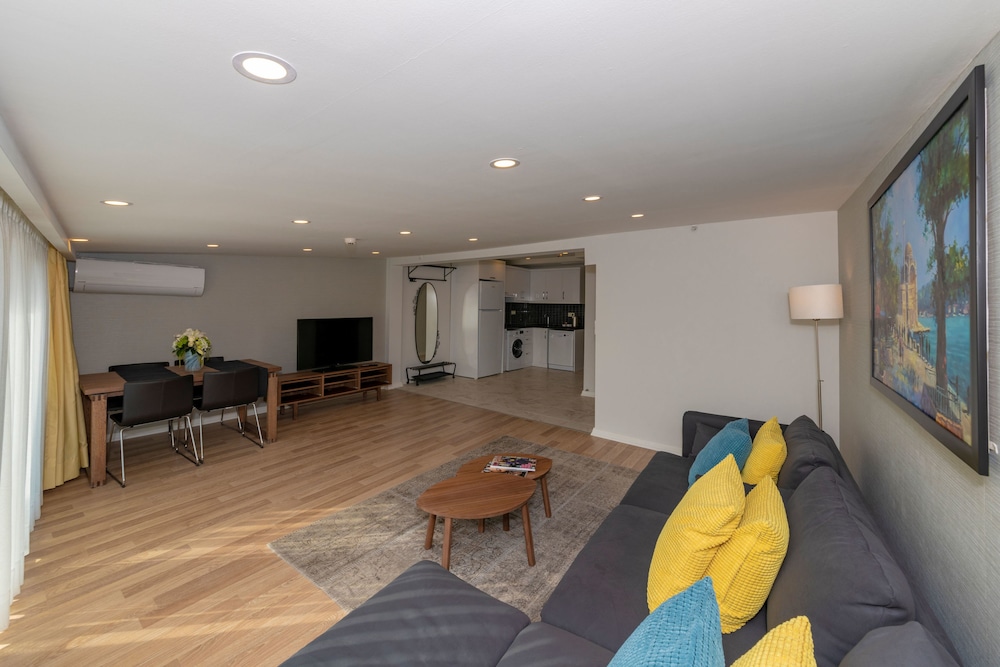 Feri Suites - Image 28