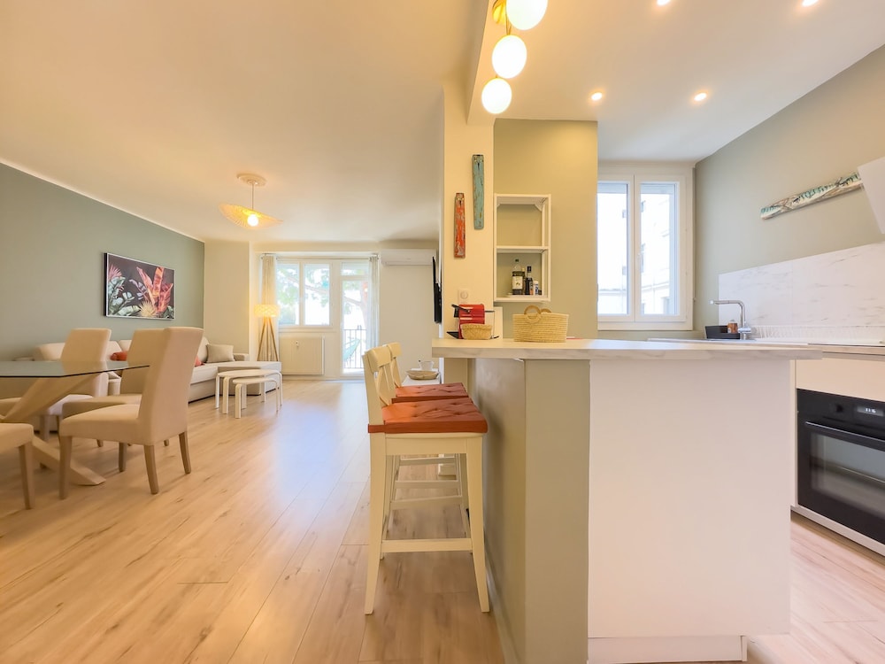 Le Palm in Cannes With 1 Bedrooms and 1 Bathrooms