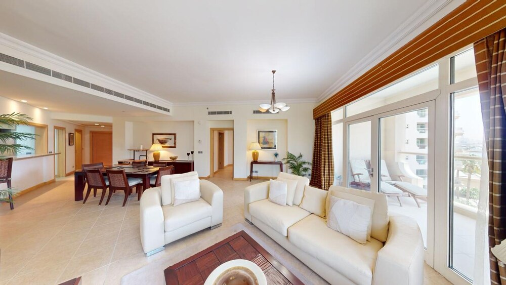 DVH Dabas Palm Shores Elegant Four Beds