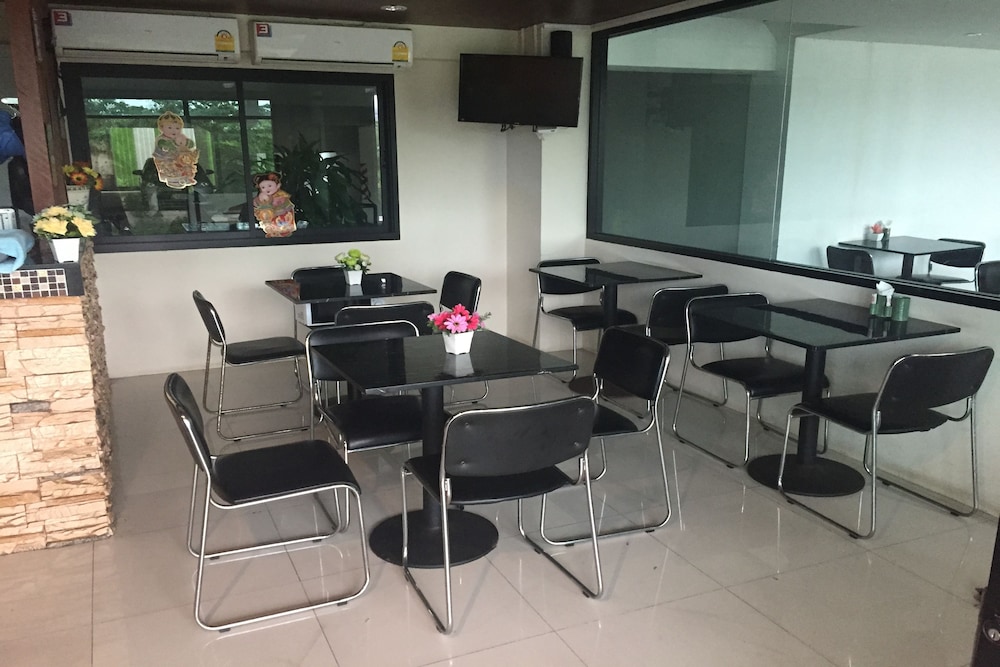Kathu Vacations - Ratchaporn Place - Property Image 5