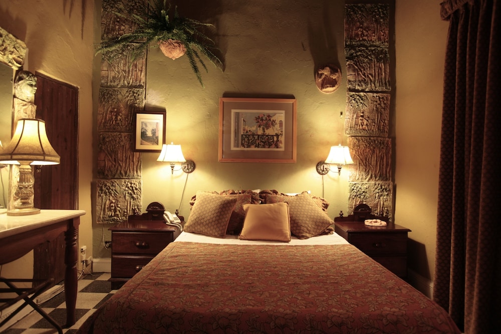 The Gallery Inn - Property Image 34
