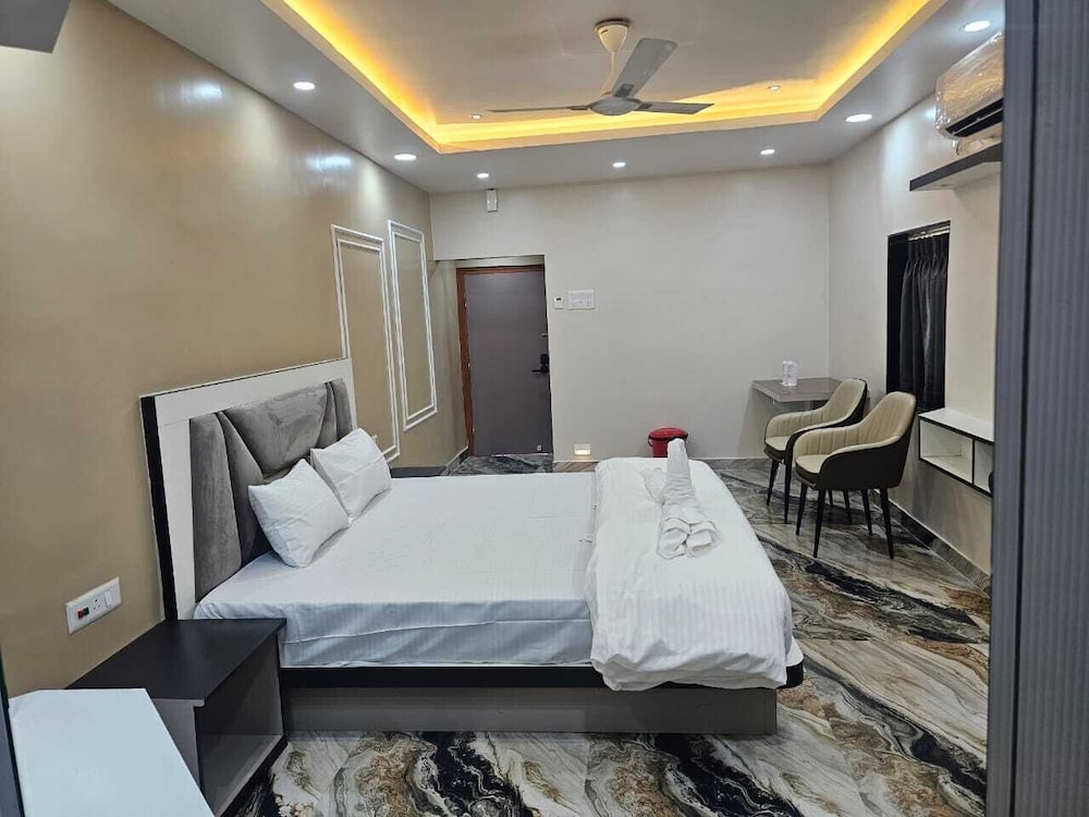 Jowar Hoter & Resort