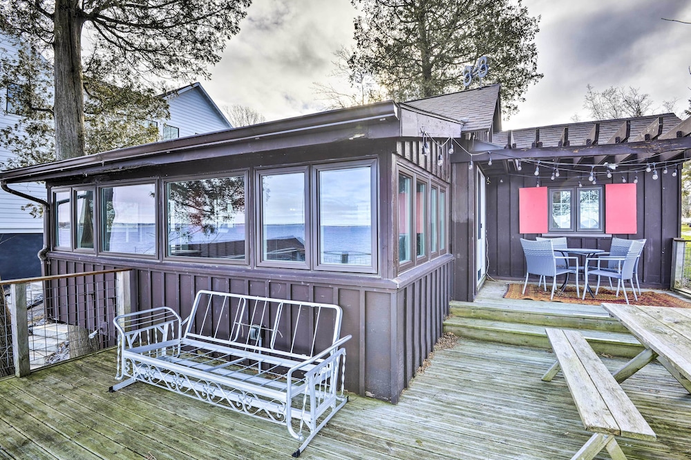 Henderson Harbor Cottage w/ Lake Access! - Property Image 5