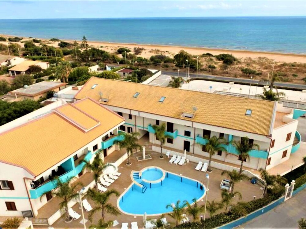 Apartment in Sicily Near Beach & Pool
