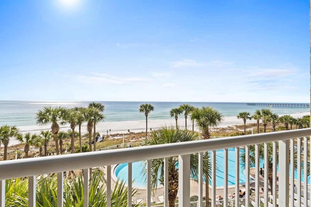 Grand Panama Beach Resort by Book That Condo