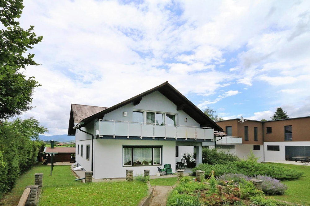 Apartment in St. Kanzian by Klopeiner See
