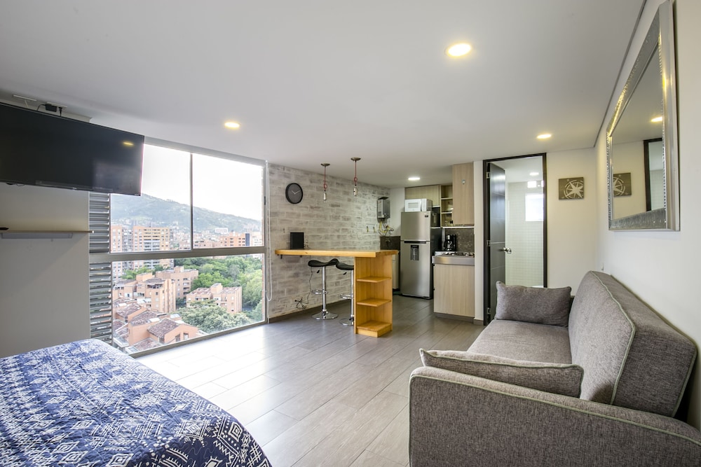 La Frontera Poblado by MDE BNB view 3