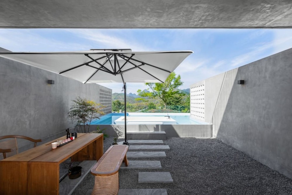 HUANG GUO SHU DUO BEI YUN SHE HOTEL