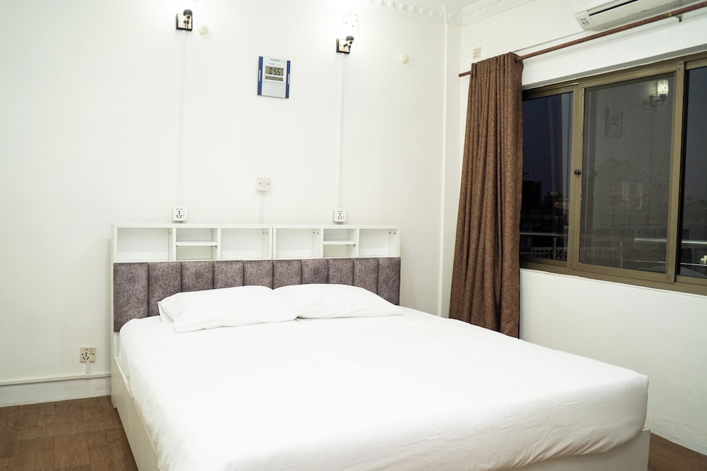 Aarya Wellness & Hostel