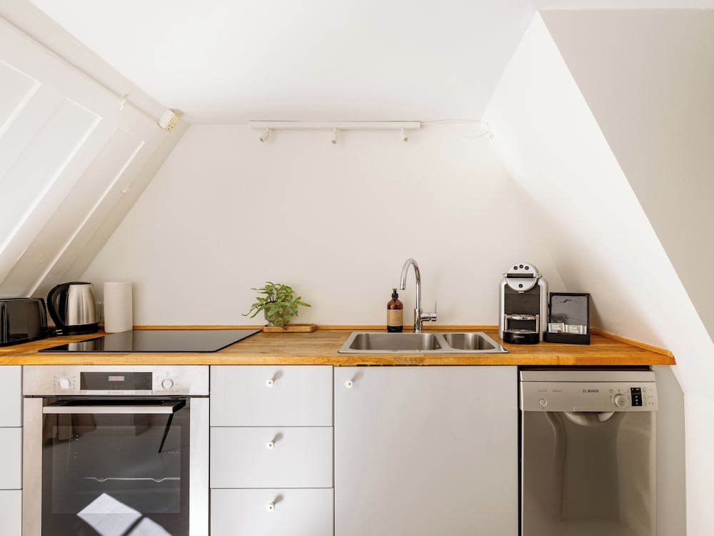 Sanders Admiral - Cosy 1-bdr Apt