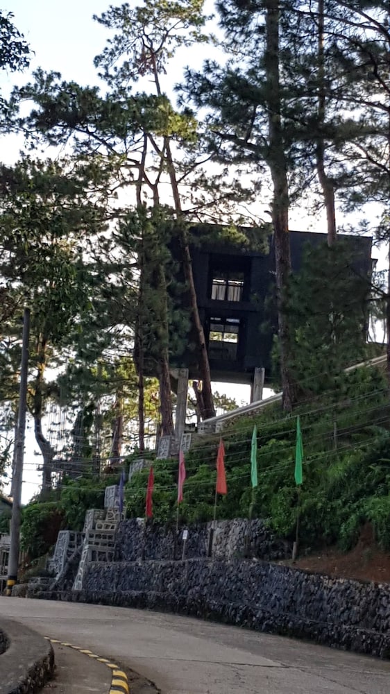 Baguio Hillhouse, Ask About Free Stay for Kids