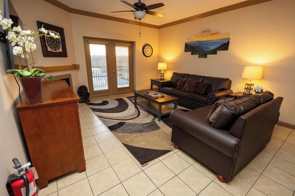 Mountain View Condo 1501