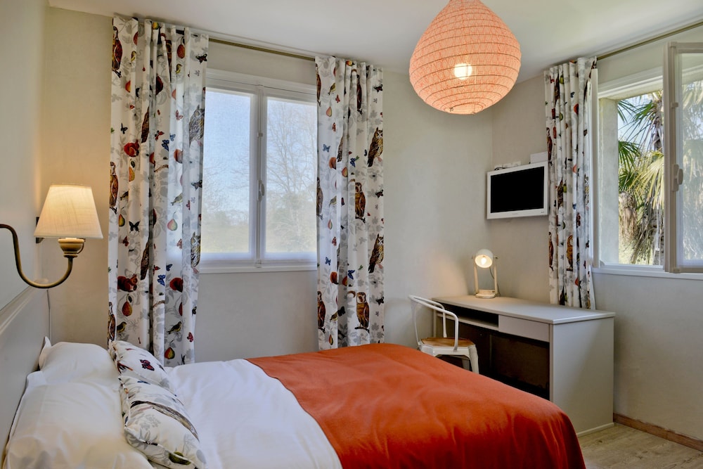Les Bains de Secours