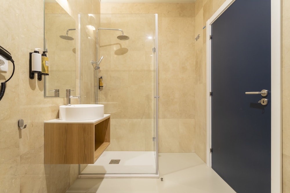 Lapa Diplomatic Flat 1 1 by Feel Lisboa
