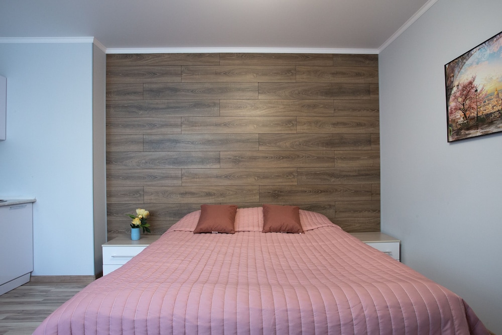Apartment Etazhydaily Centr
